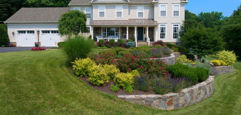 Checklist To Hire The Right Landscaping Company